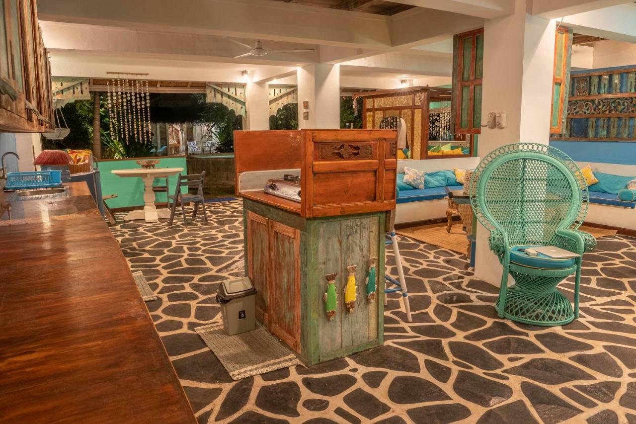 Kai'S Beach House Villa غيلي آير المظهر الخارجي الصورة